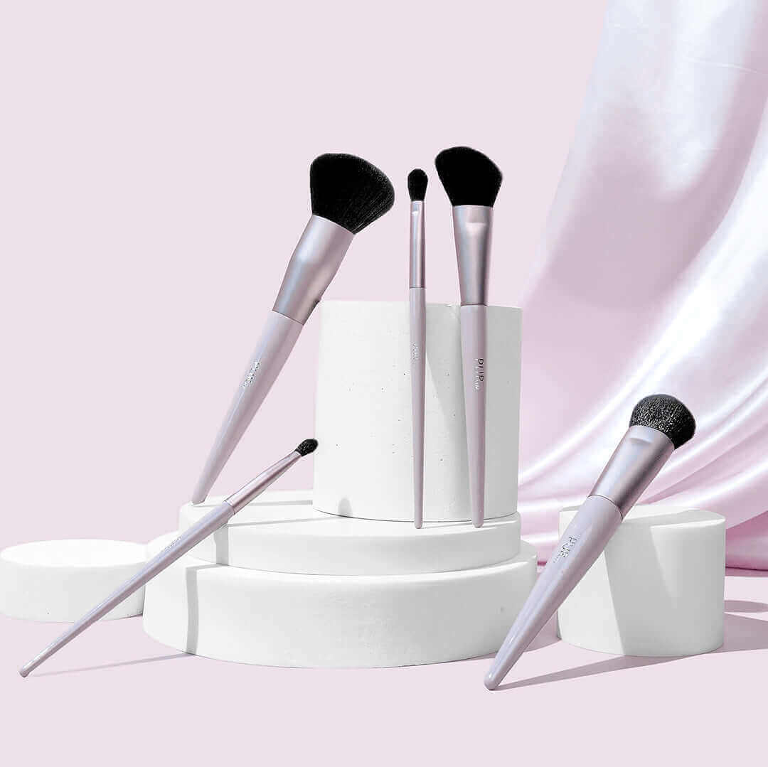 Brushing Act 5 Piece Makeup Brush Set - Image 4
