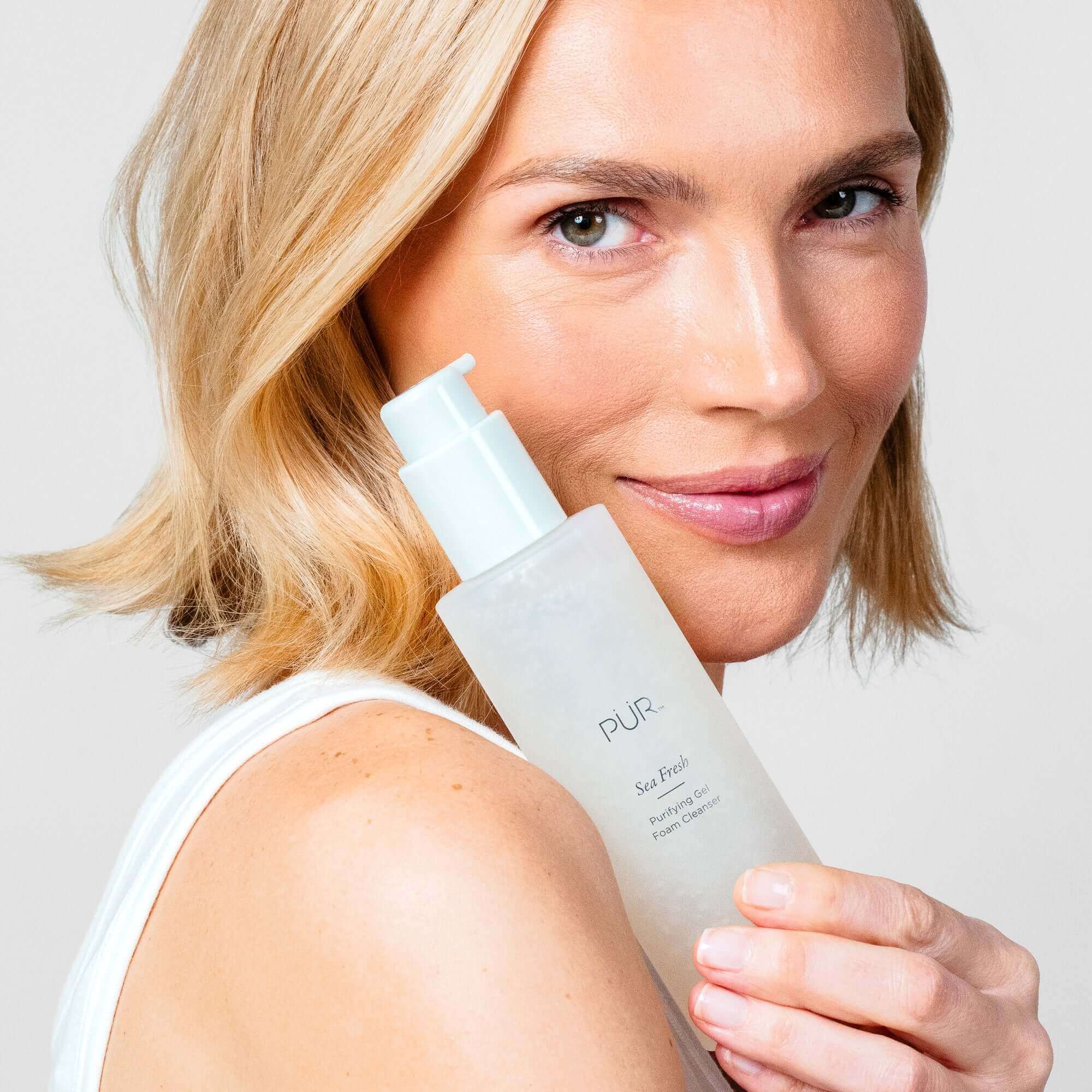 Sea Fresh Purifying Gel Foam Cleanser - Image 5